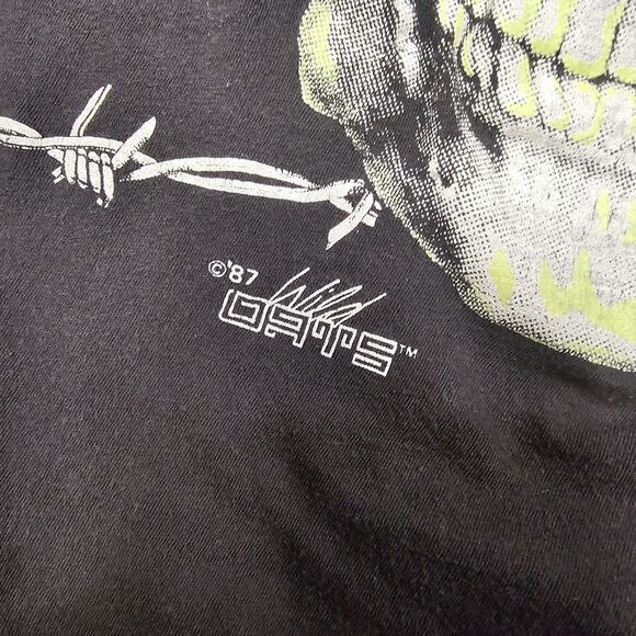 Vintage Barbed Wire Skull Tshirt Small Wild Oats 80s Punk Metal Grunge Skater - Picture 3 of 10